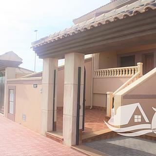 Prodej rodinného domu, 210m&sup2;