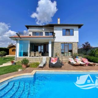 Prodej rodinného domu, 190m²