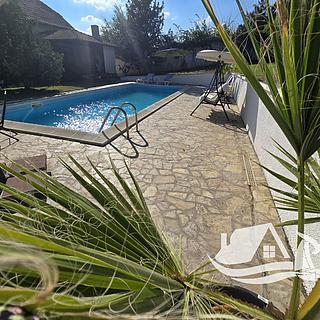 Prodej rodinného domu, 335m²