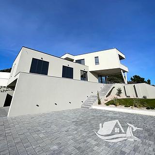 Prodej rodinného domu, 250m²