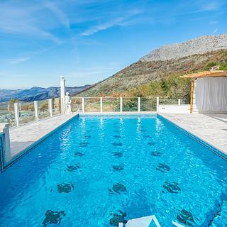 Prodej rodinného domu, 500m&sup2;