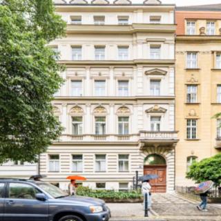 Pronájem bytu 2+kk 56 m² Praha