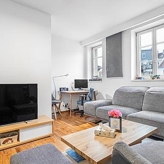 Pronájem bytu 2+kk 50 m² Praha Bubeneč, Šmeralova