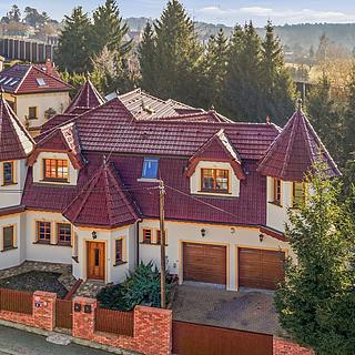 Prodej rodinného domu 267 m² Praha Horní Počernice, Dobrošovská