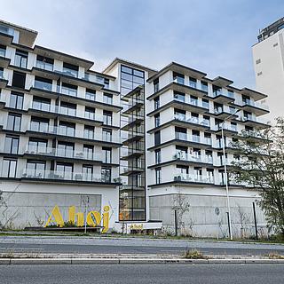 Pronájem bytu 3+kk 61 m² Praha