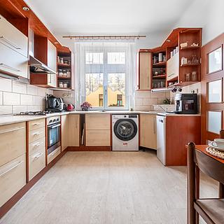 Prodej bytu 3+1 86 m² Praha Smíchov, Na Celné