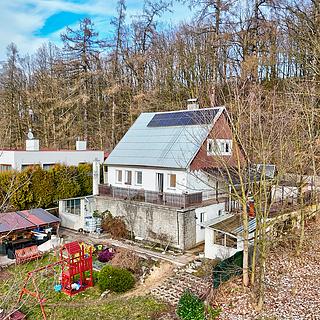 Prodej rodinného domu 204 m&sup2; Hluboš