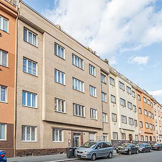 Pronájem bytu 2+1 53 m² Praha Strašnice, U hranic