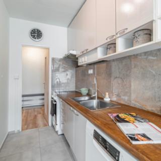 Prodej bytu 3+1 77 m² Praha