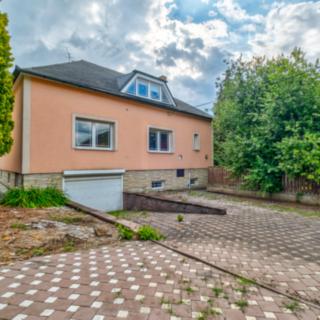 Prodej rodinného domu 330 m² Cheznovice