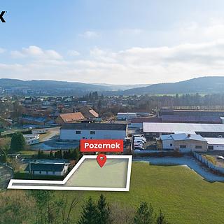 Prodej komerčního pozemku 903 m² Útušice
