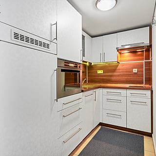 Pronájem bytu 2+kk 57 m² Praha Vinohrady, Francouzská