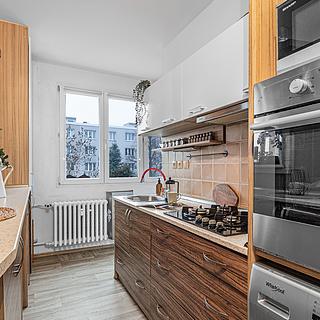 Prodej bytu 3+1 62 m² Dobřany, 17. listopadu