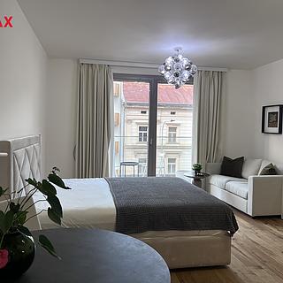 Pronájem bytu 1+kk, garsoniery 32 m&sup2; Praha