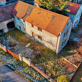 Prodej rodinného domu 175 m² Domoušice