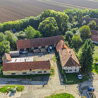 Prodej zemědělské usedlosti 244 m² Vitice Močedník