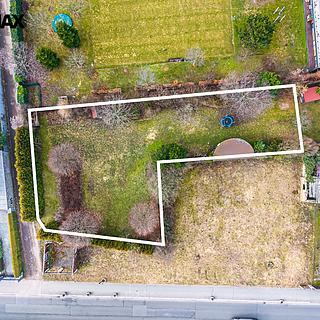 Prodej stavební parcely 1 391 m² Praha Suchdol