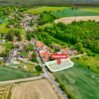 Prodej stavební parcely 2 208 m² Liběchov