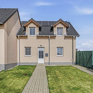 Prodej rodinného domu 131 m² Postřižín, Kozomínská