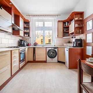 Prodej bytu 3+1 86 m² Praha Smíchov, Na Celné