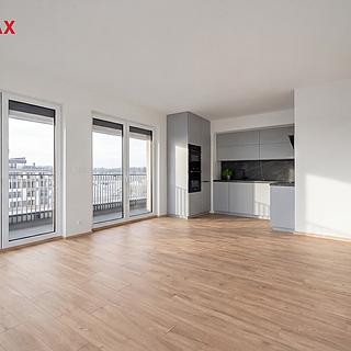 Pronájem bytu 2+kk 66 m&sup2; Praha