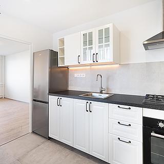 Pronájem bytu 2+1 49 m&sup2; Praha