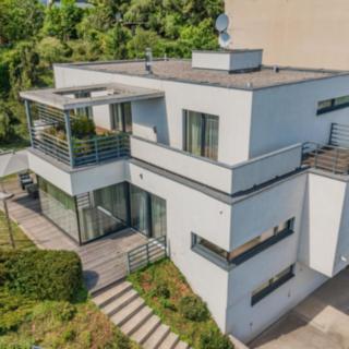 Prodej rodinného domu 382 m² Praha