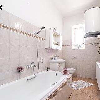 Prodej rodinného domu 200 m² Kozárovice