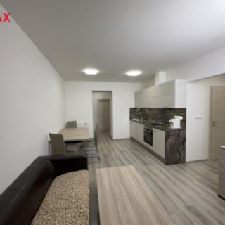 Pronájem bytu 2+kk 62 m² Brno