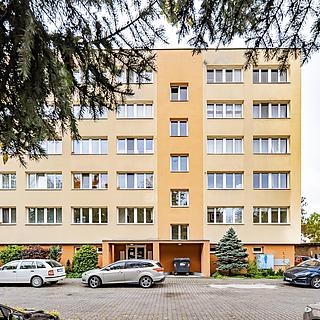 Prodej bytu 2+1 58 m² Praha Uhříněves, V bytovkách