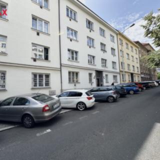 Pronájem bytu 2+kk 50 m² Praha Nusle, Žateckých