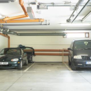 Prodej parkovacího místa 13 m² Praha Štěrboholy, Laudonova