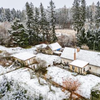 Prodej stavební parcely 1775 m² Velké Popovice