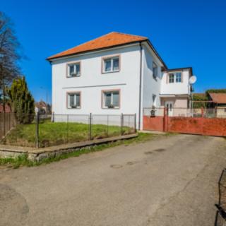Prodej rodinného domu 208 m² Starosedlský Hrádek