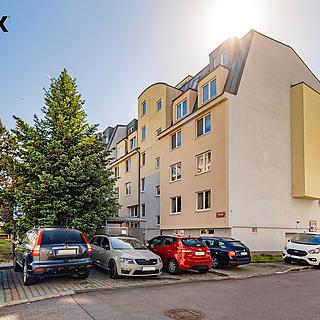 Pronájem bytu 3+1 63 m&sup2; Praha