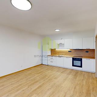 Pronájem bytu 2+kk 56 m² Olomouc Slavonín, Topolová