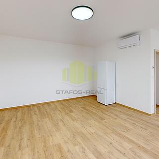 Pronájem bytu 1+kk a garsoniéry 38 m² Olomouc Slavonín, Topolová