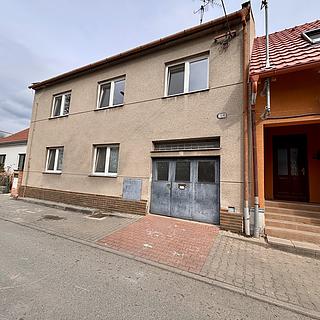 Prodej rodinného domu 140 m&sup2; Drnovice