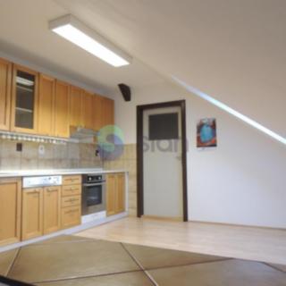 Pronájem bytu 2+1 84 m² Ostrava Poruba, Porubská