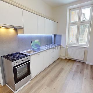 Pronájem bytu 2+1 85 m² Ostrava