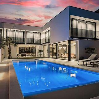 Prodej vily, 220m&sup2;