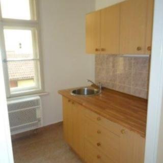 Pronájem bytu 1+1 42 m² Praha Nové Město, Školská