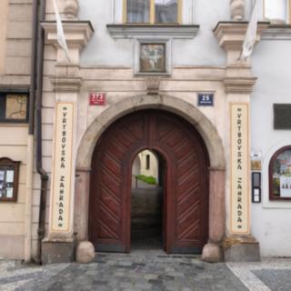Pronájem bytu 4+1 310 m² Praha Malá Strana, Karmelitská