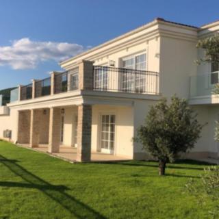 Prodej vily, 480m²