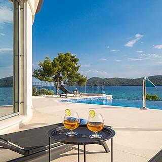 Prodej vily, 1005m²