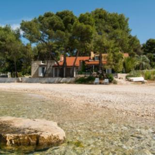 Prodej rodinného domu, 198m²