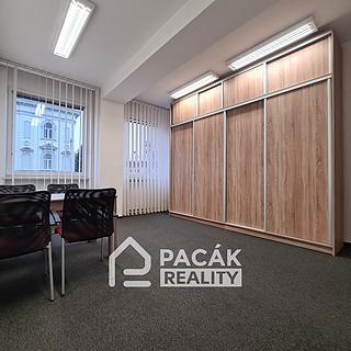 Pronájem kanceláře 30 m² Olomouc, Krapkova