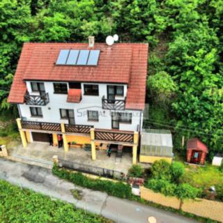 Prodej rodinného domu 200 m² Zbečno
