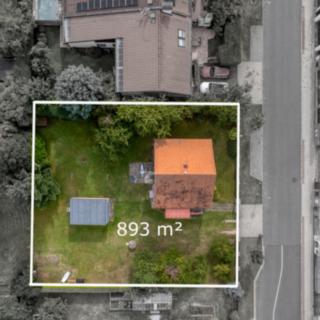 Prodej stavební parcely 893 m² Praha Kunratice, Volarská