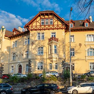 Pronájem bytu 5+1 a více 145 m&sup2; Karlovy Vary
